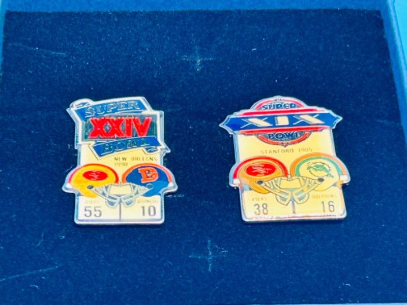 Photo 2 of 662613… 2 vintage Super Bowl pins in gift box 