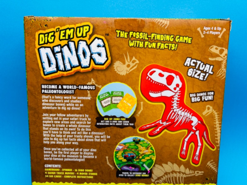 Photo 2 of 662687…dig ‘em up dinos fossil finding game