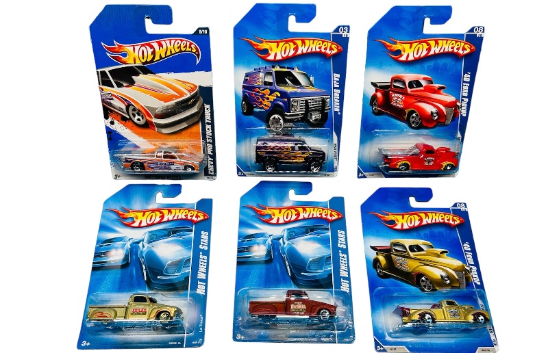 Photo 1 of 662761…6 hot wheels die cast trucks 