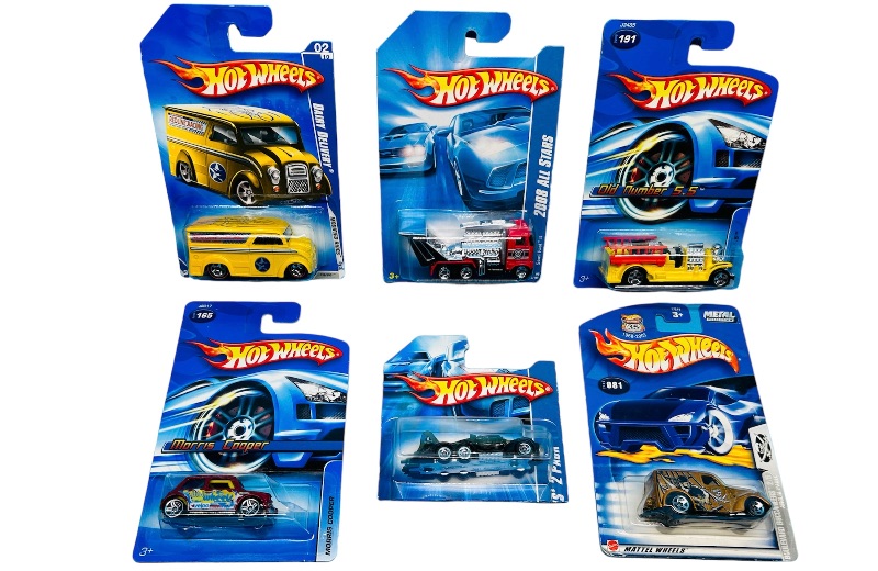 Photo 1 of 662763… 6 hot wheels die cast cars 