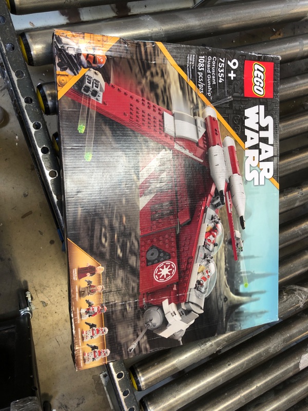 Photo 3 of LEGO Star Wars: The Clone Wars Coruscant Guard Gunship 75354 Buildable Star Wars Toy for 9 Year Olds, Gift Idea for Star Wars Fans Including Chancellor Palpatine, Padme and 3 Clone Trooper Minifigures