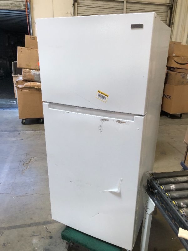 Photo 2 of Vissani
18 cu. ft. Top Freezer Refrigerator DOE in White