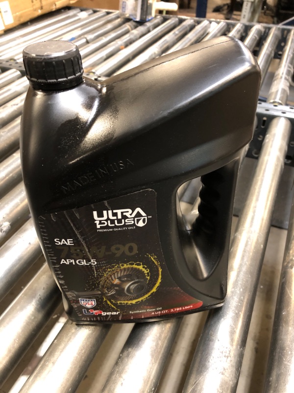 Photo 2 of Ultra1Plus SAE 75W-90 Synthetic Gear Oil API GL-5 4 QTS