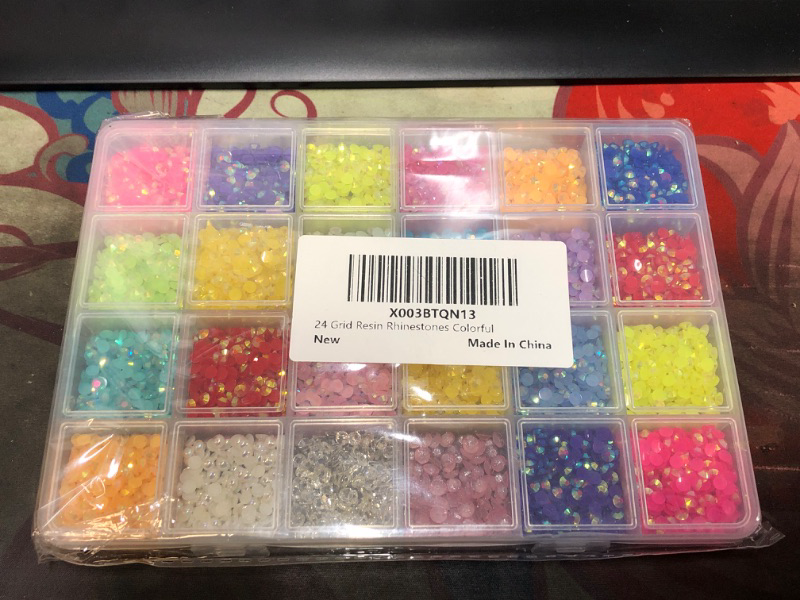 Photo 1 of 24 GRID RESIN RHINESTONES COLORFUL 