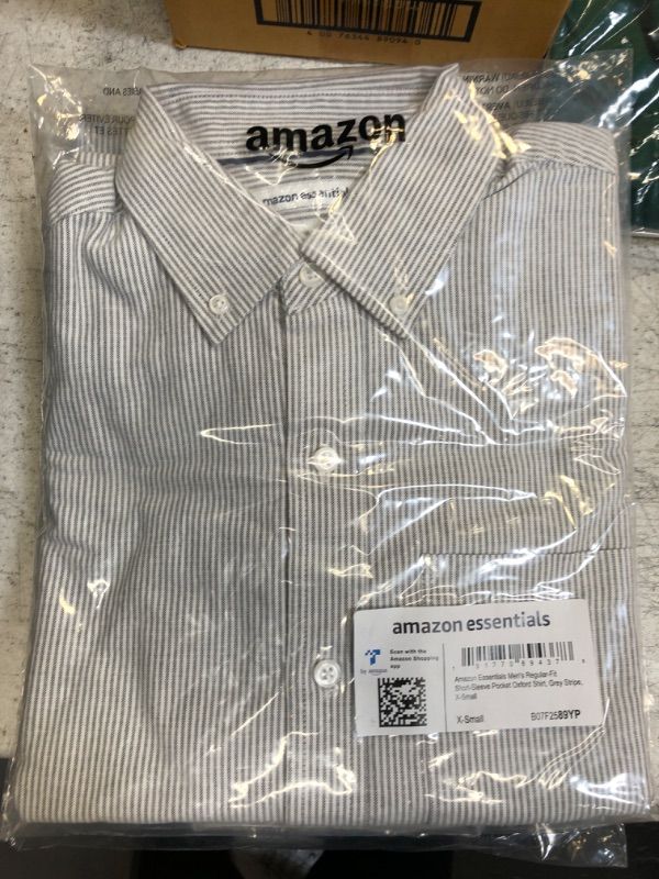 Photo 2 of Amazon Essentials Men's Regular-Fit Short-Sleeve Pocket Oxford Shirt X-Small Grey Stripe