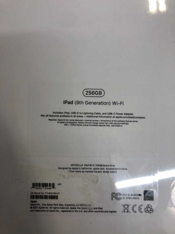 Photo 3 of Apple iPad 10.2-inch Wi-Fi 256GB (2021, 9th Generation) - Space Gray*****Factory Sealed
