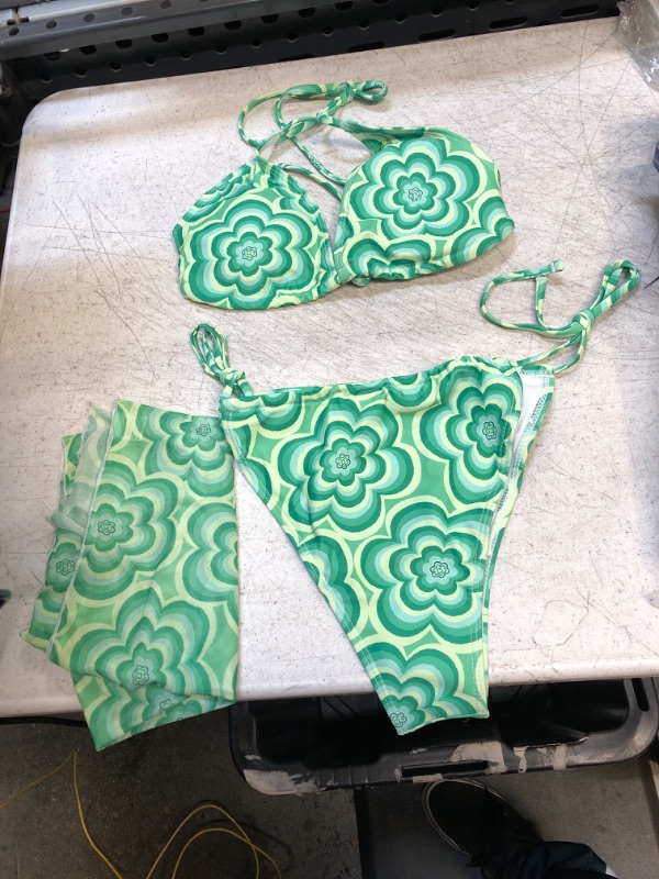 Photo 1 of 3 piece large bathing suit 