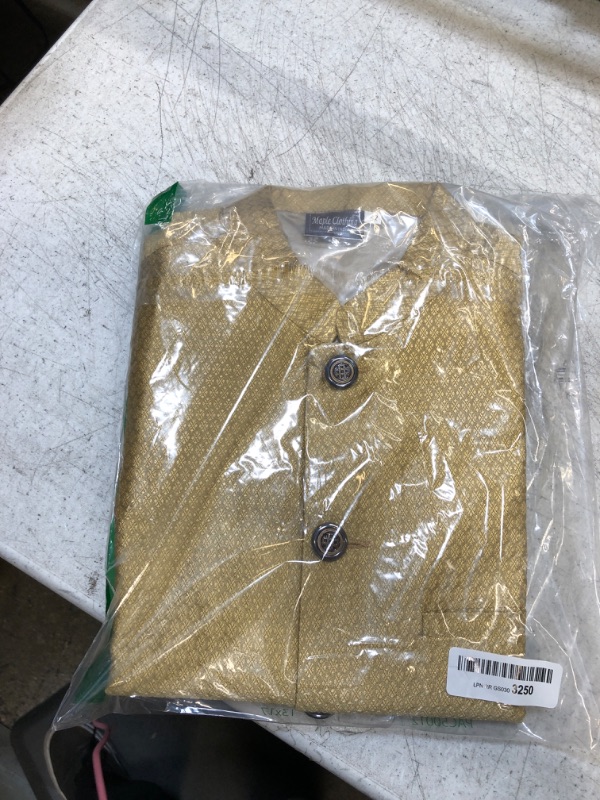 Photo 1 of maple clothing mens size 42