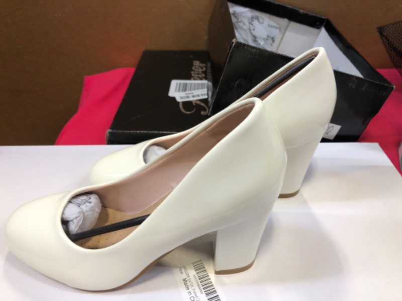 Photo 1 of womens shoes size 6.5