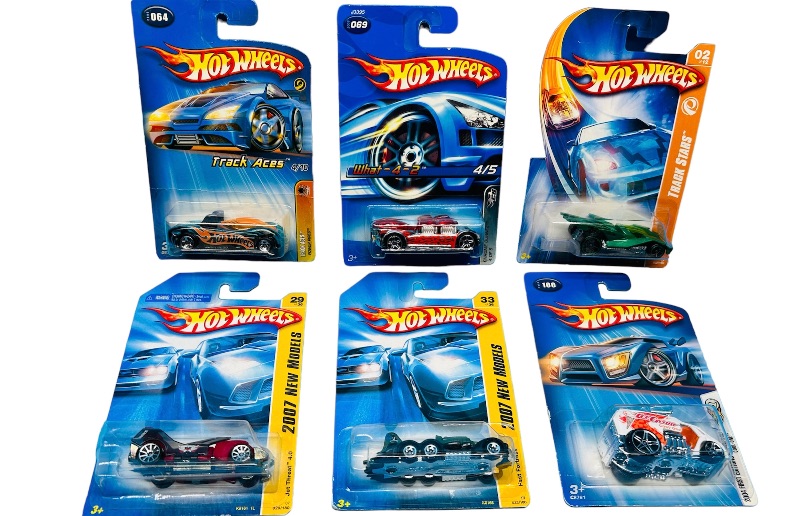 Photo 1 of 685909… 6 hot wheels die cast  cars