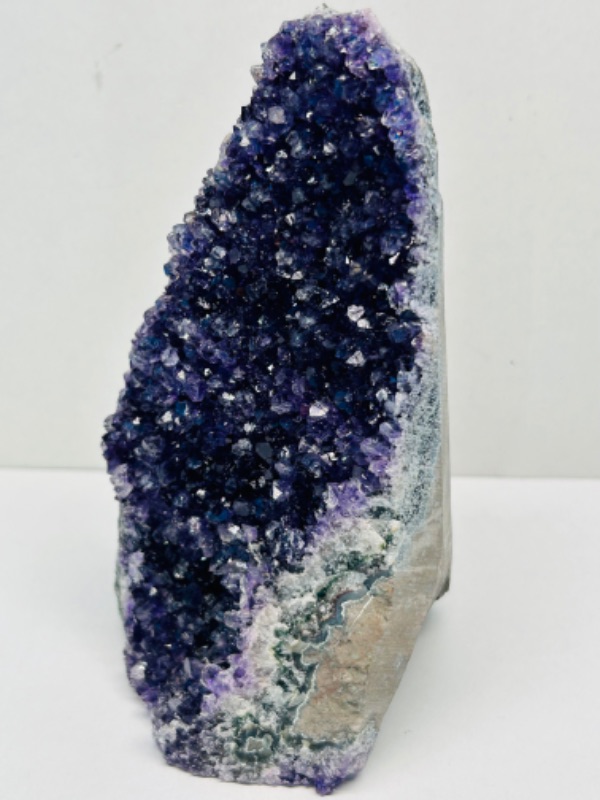 Photo 4 of 685927…5.5 “ amethyst crystal geode 