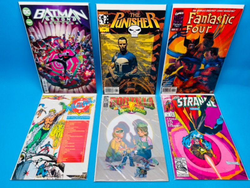 Photo 1 of 686042…6  comics in plastic sleeves 