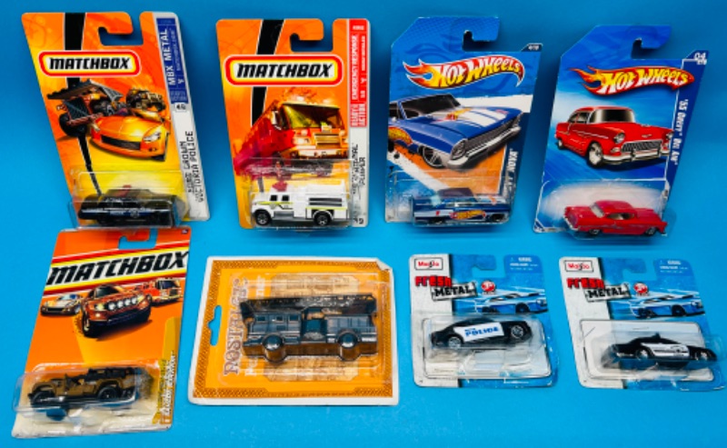 Photo 1 of 686099…damaged packages- die cast cars