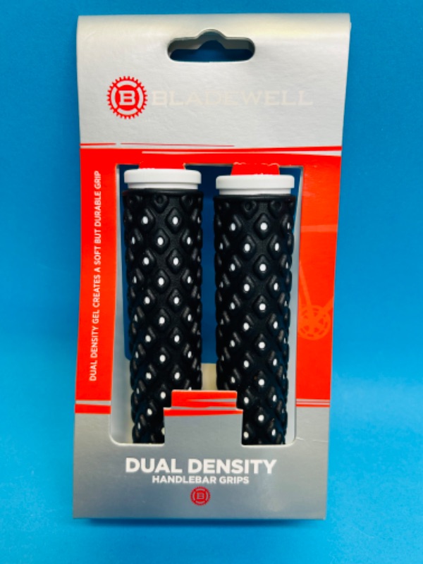 Photo 1 of 686134…duel density handlebar bike grips 