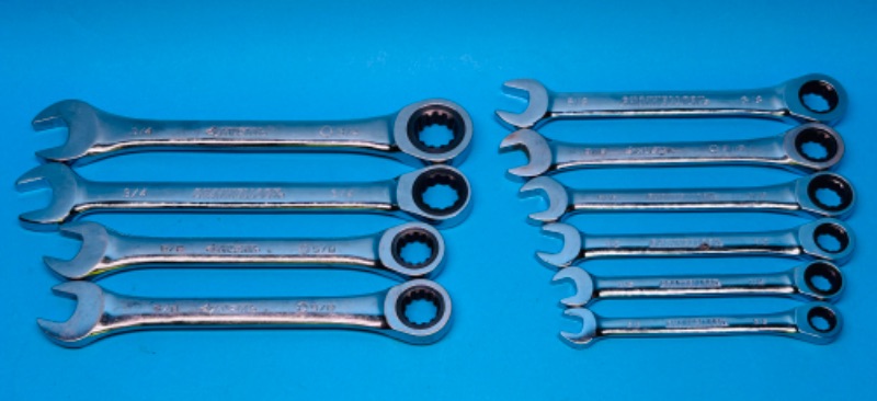 Photo 1 of 686143…wrenches with ratchet ends 