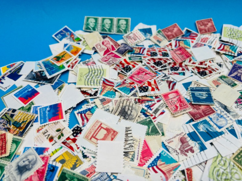 Photo 4 of 686147… hundreds of used stamps 