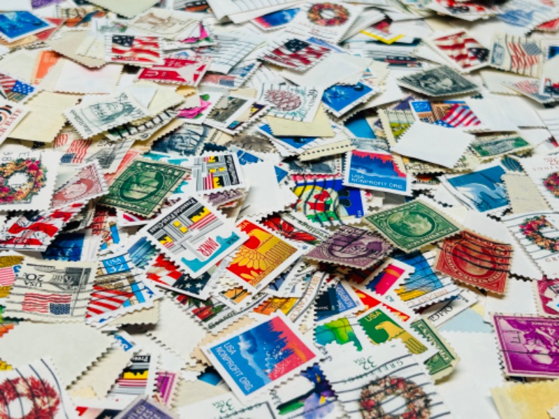 Photo 5 of 686148… hundreds of used stamps 