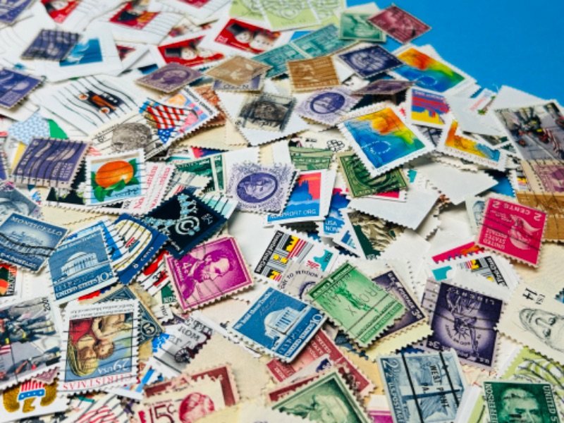 Photo 6 of 686149… hundreds of used stamps 