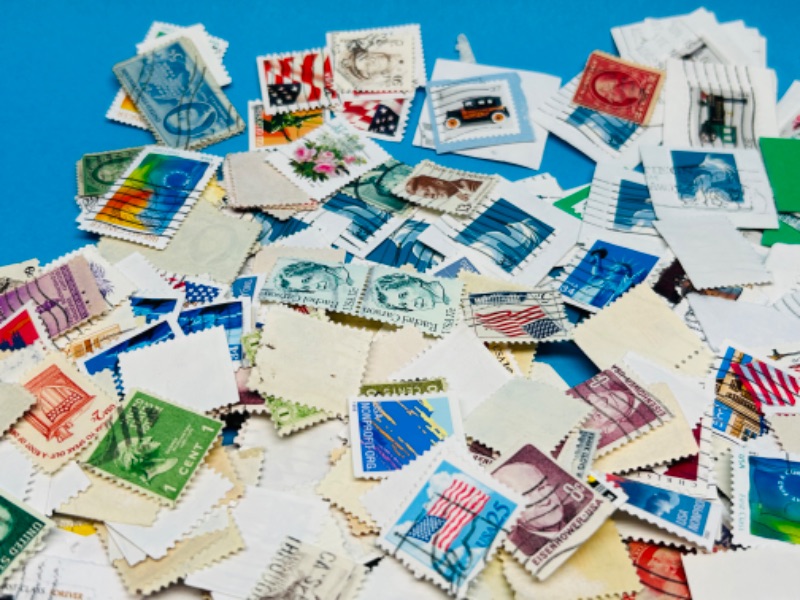 Photo 5 of 686149… hundreds of used stamps 