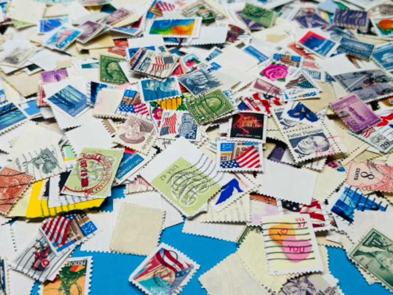 Photo 4 of 686149… hundreds of used stamps 