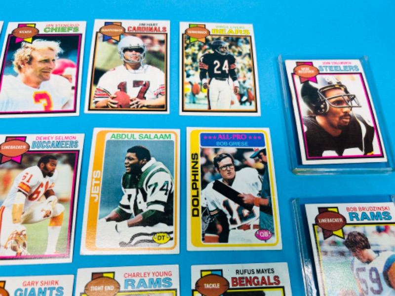 Photo 5 of 686157…  20 vintage 1978 and 1979 football cards  in 2 thick toploaders -some may show wear due to age