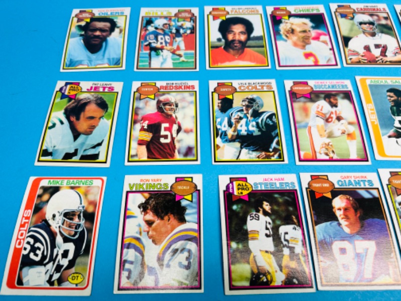 Photo 4 of 686157…  20 vintage 1978 and 1979 football cards  in 2 thick toploaders -some may show wear due to age