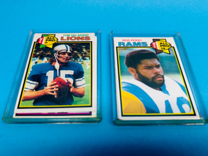 Photo 4 of 686158…  20 vintage 1978 and 1979 football cards  in 2 thick toploaders -some may show wear due to age