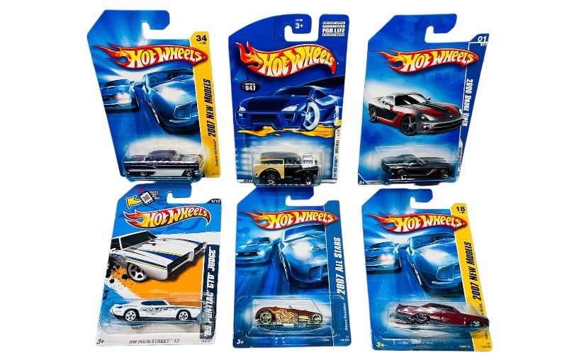 Photo 1 of 686258…. 6 hot wheels die cast cars 