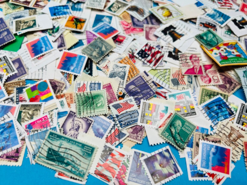 Photo 2 of 686368…hundreds of used stamps 