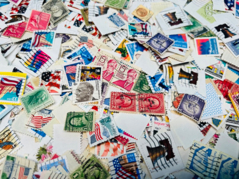 Photo 7 of 686369… hundreds of used stamps 