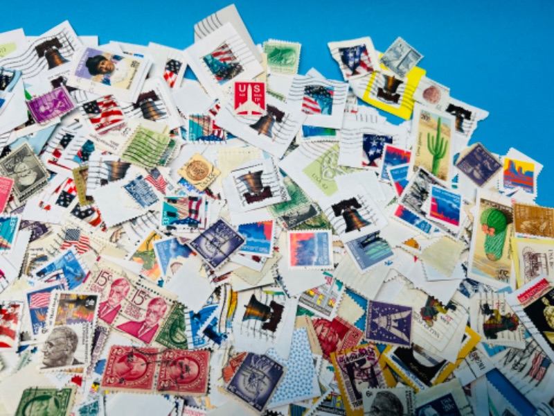 Photo 3 of 686369… hundreds of used stamps 