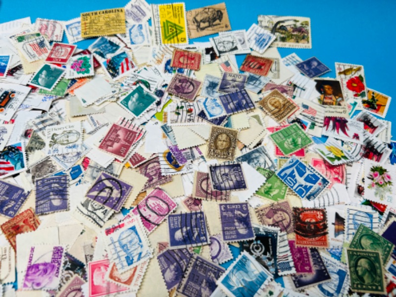 Photo 7 of 686370… hundreds of vintage used stamps 