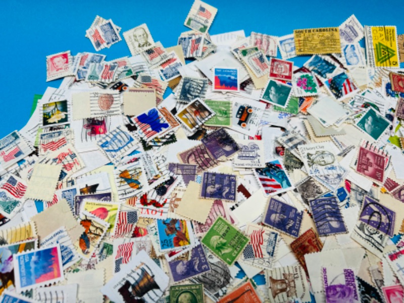 Photo 4 of 686370… hundreds of vintage used stamps 