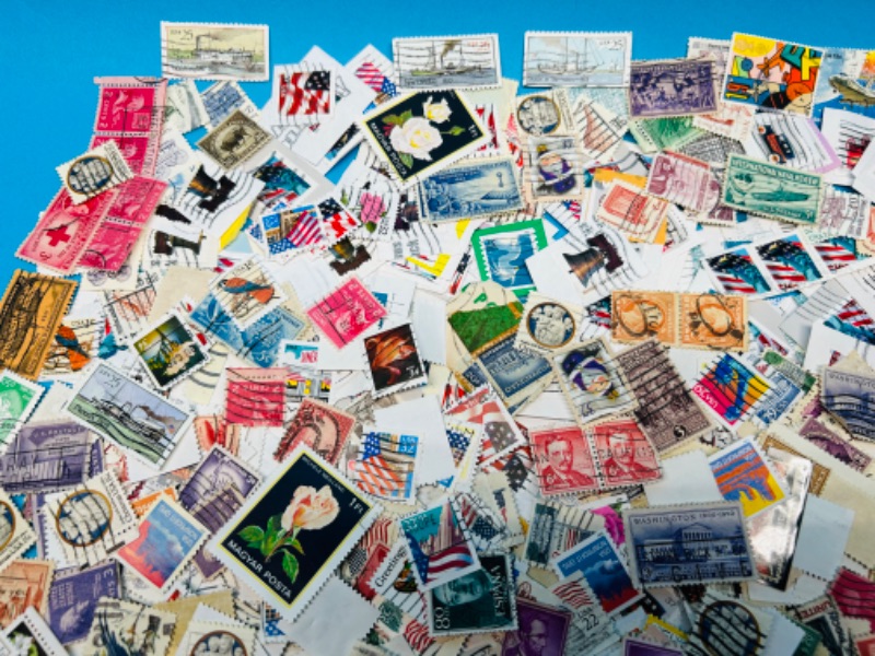 Photo 3 of 686371… hundreds of vintage used stamps 