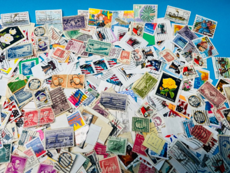 Photo 7 of 686371… hundreds of vintage used stamps 