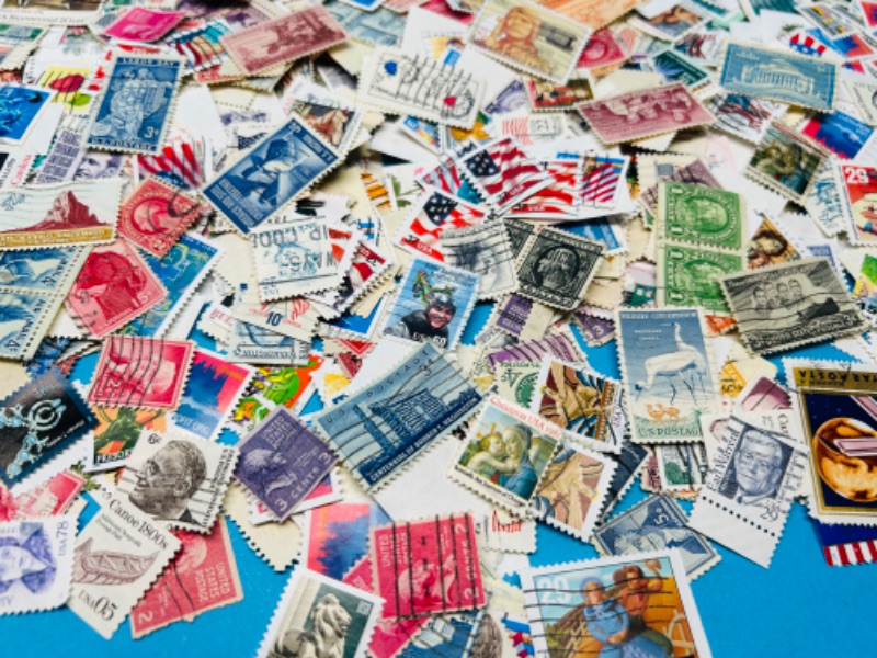 Photo 4 of 686373…hundreds of vintage used stamps 