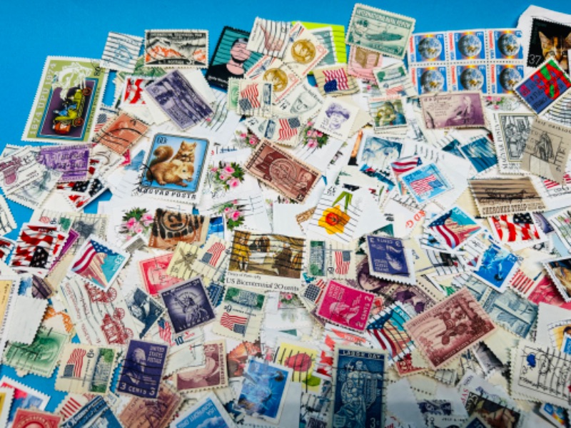 Photo 6 of 686373…hundreds of vintage used stamps 