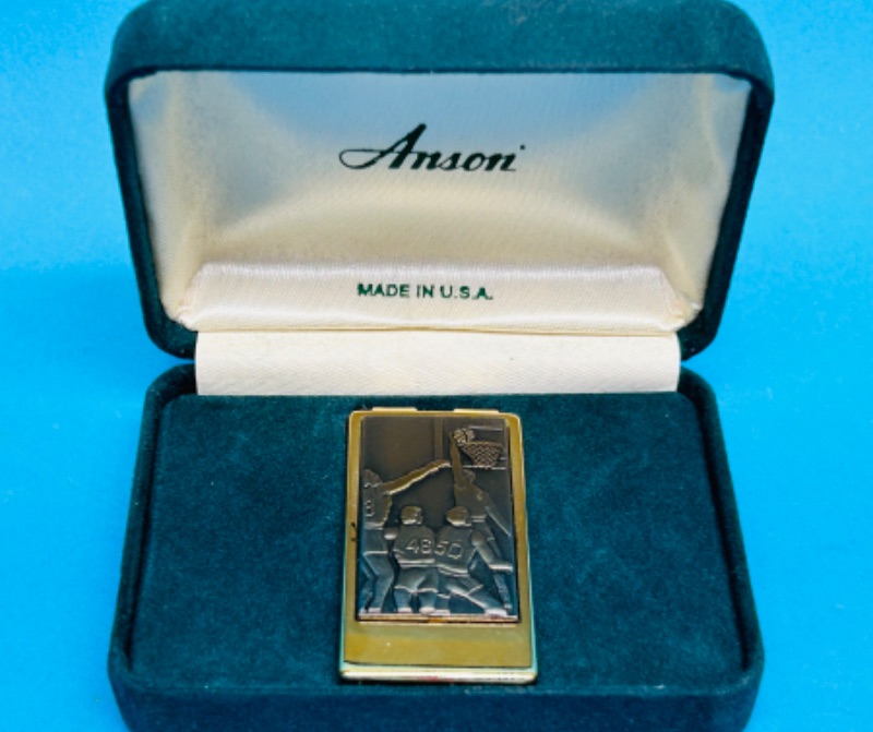 Photo 1 of 686414…vintage Ansen basketball themed money clip in gift box