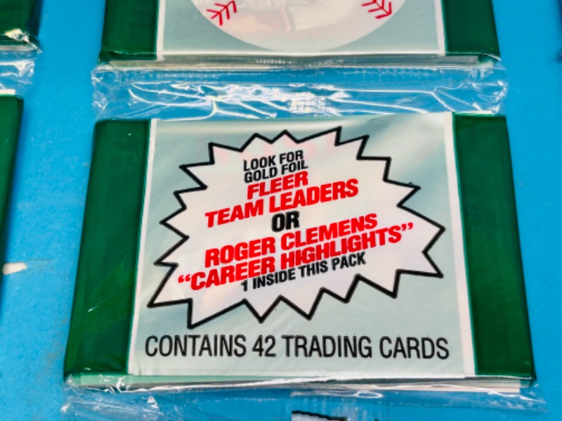 Photo 3 of 686416….3 Fleer 1992 sealed baseball rack packs - 42 cards in each