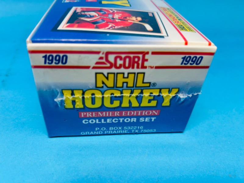 Photo 2 of 686426…sealed 1990 Score Hockey premier edition cards