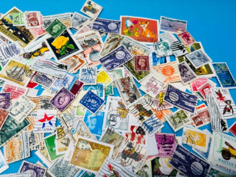 Photo 5 of 686439…hundreds of used worldwide-other countries -stamps 