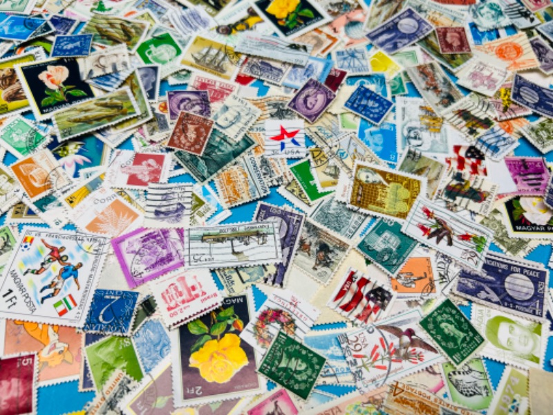 Photo 3 of 686439…hundreds of used worldwide-other countries -stamps 