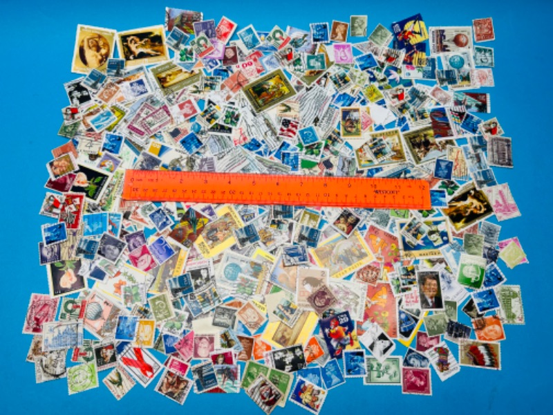 Photo 4 of 686441…hundreds of used worldwide-other countries-stamps 