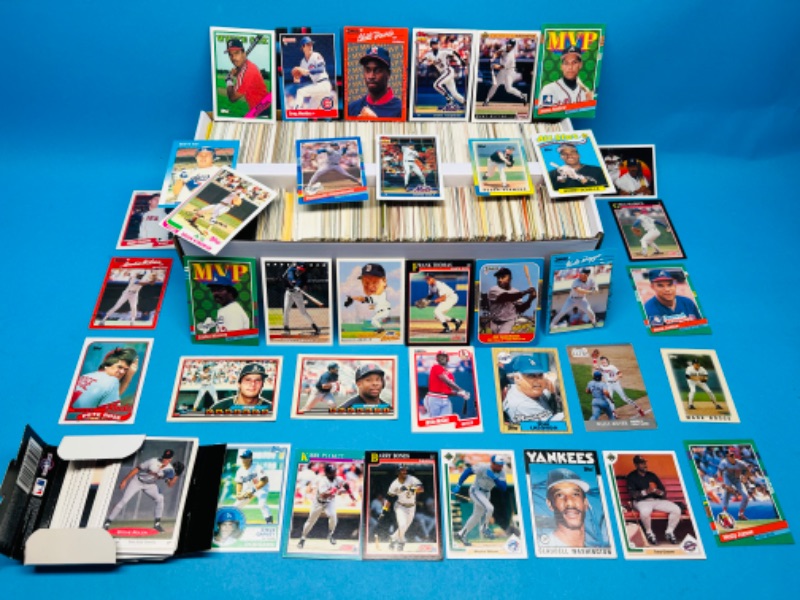 Photo 1 of 686448…approx 1500 misc baseball cards in box