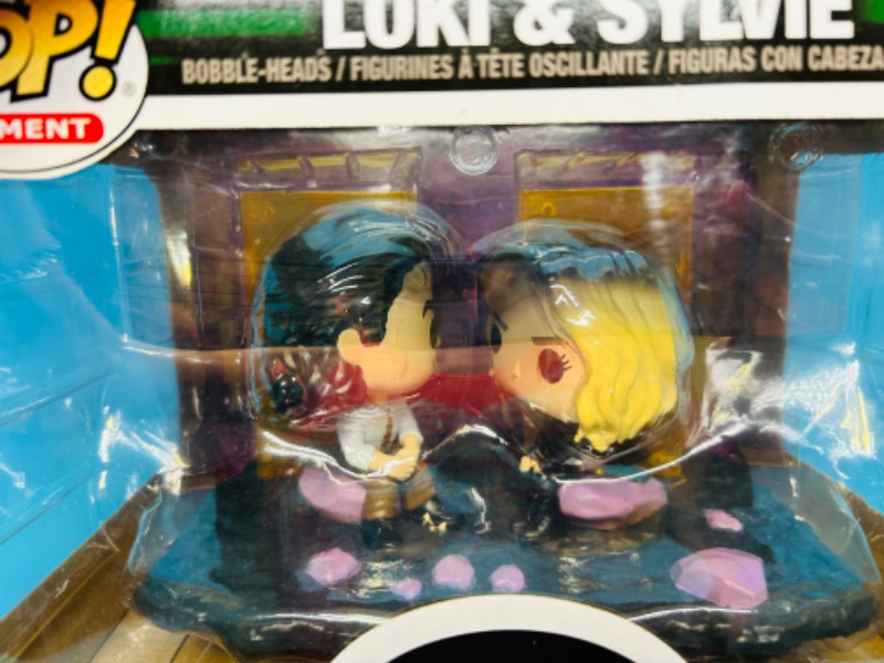 Photo 3 of 686486…xxlarge Funko pop Loki and Sylvie bobble head figures 