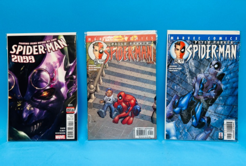 Photo 1 of 686508…3 Spider-Man  comics in plastic sleeves 