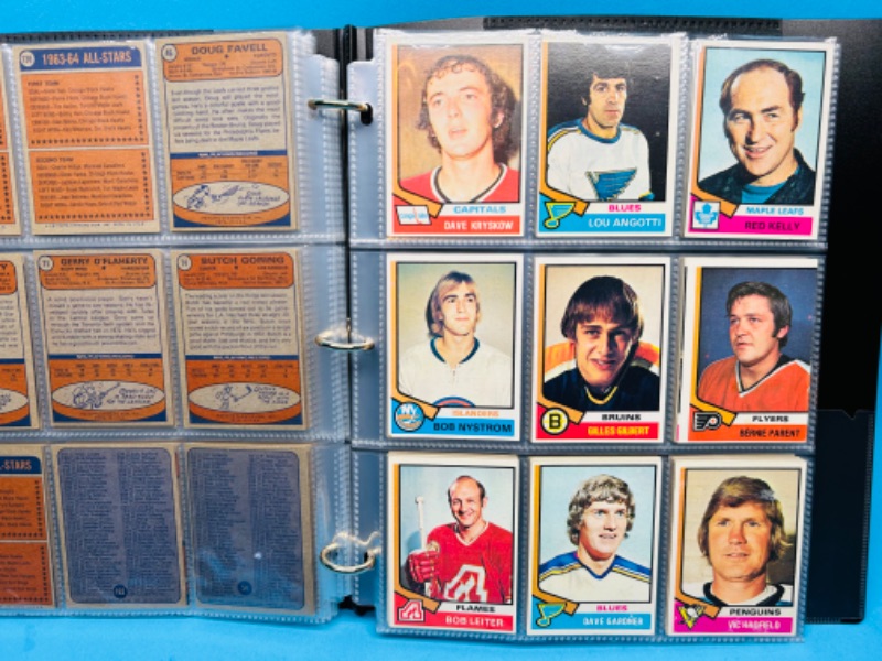 Photo 5 of 686577…117 vintage hockey cards in binder 