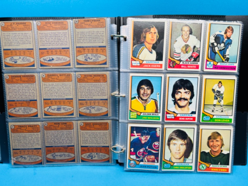 Photo 2 of 686577…117 vintage hockey cards in binder 