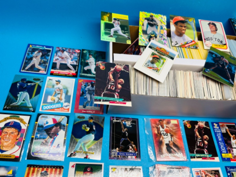 Photo 9 of 686670…1500+ mixed basketball and baseball cards in box