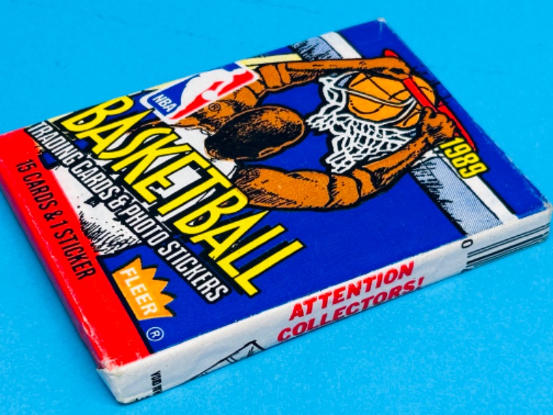 Photo 1 of 686679…sealed Fleer 1989 basketball wax pack -possible Michael Jordan-in case